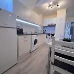 Happy Lazur Apartment